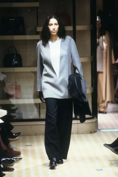 Look 15